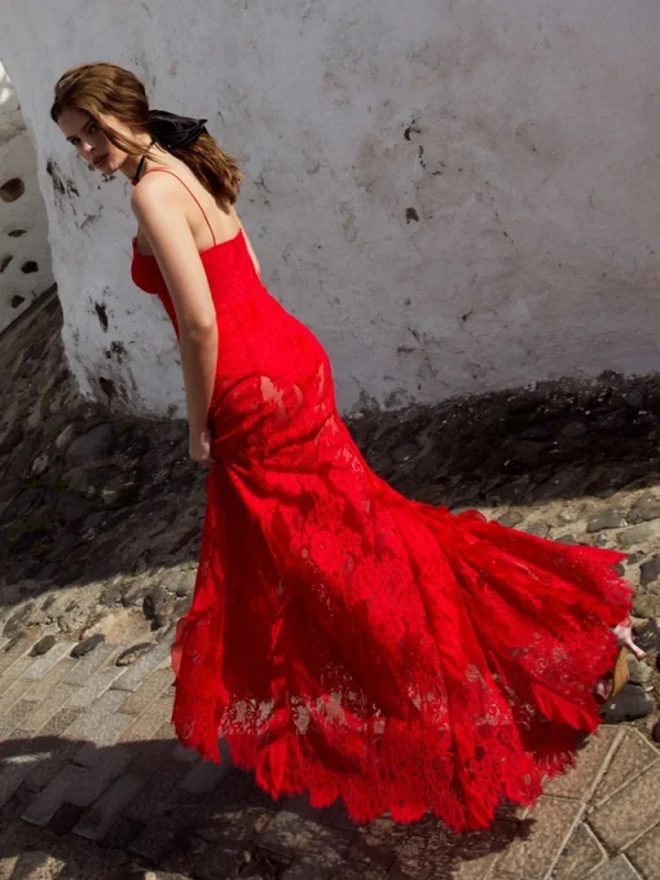 Red Lace Flower Necklace Evening Gown - Image 5